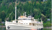 PACIFIC YELLOWFIN -  At Anchor